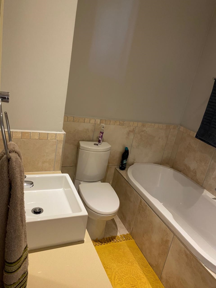 3 Bedroom Property for Sale in Thulana Hill Western Cape